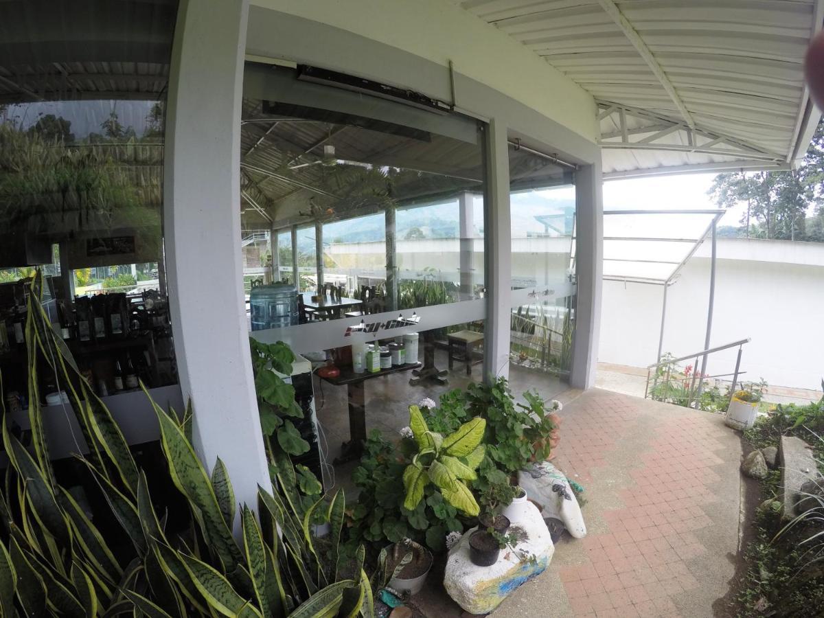 Sky Club Eco Hotel Belen de Umbria Exterior photo